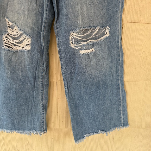 True Craft Relaxed Wide Leg Jeans - Picture 2 of 7